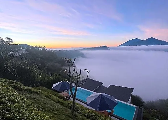 Bed & Breakfast Pinggan Box Glamping